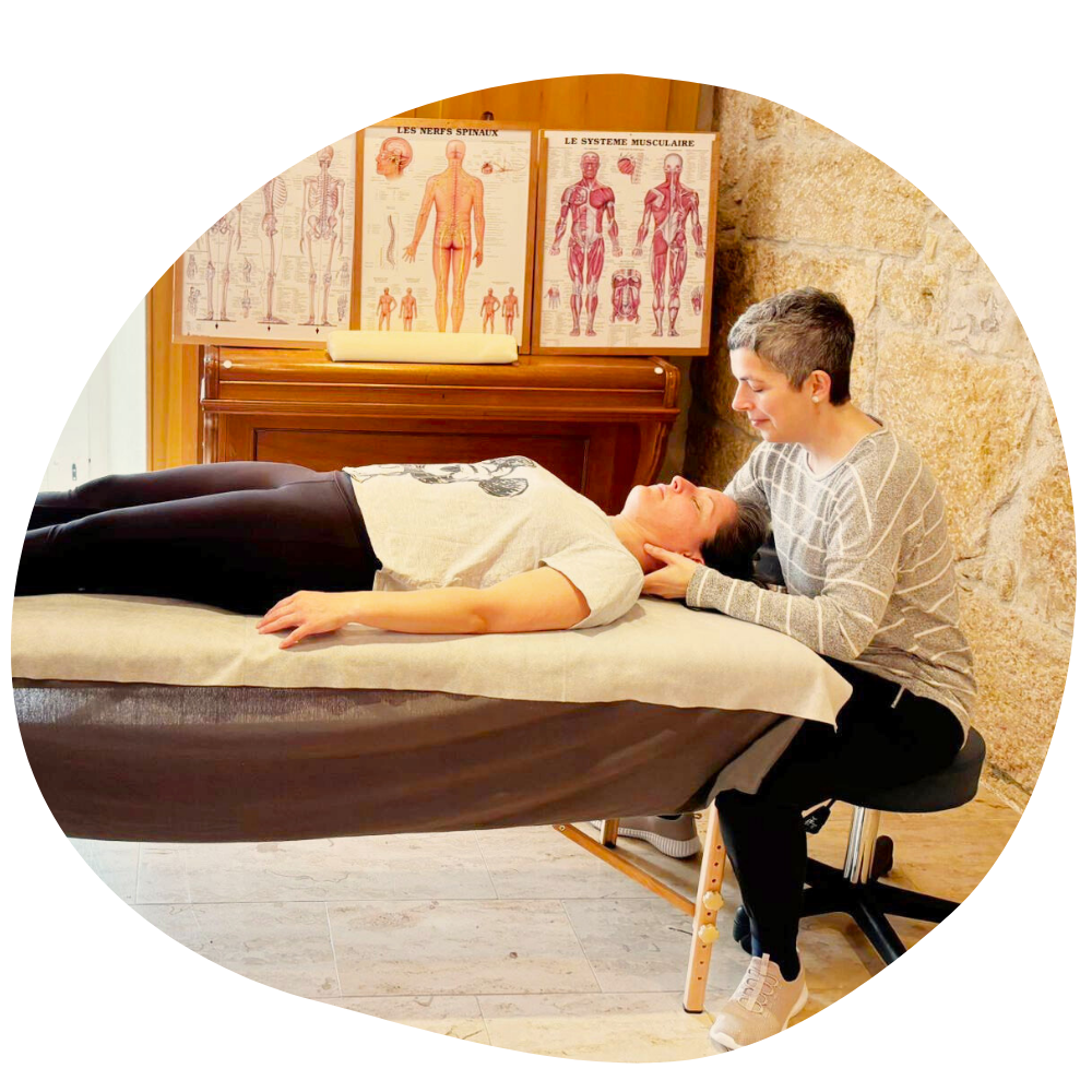 Massage bien-être à Moutier, détente musculaire et apaisement mental.